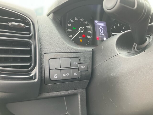 Opel Movano 2.2 3,5t L2H2 Rückfahrkamera Allwetter Opel Movano 2.2 3,5t L2H2 Rückfahrkamera Allwetter