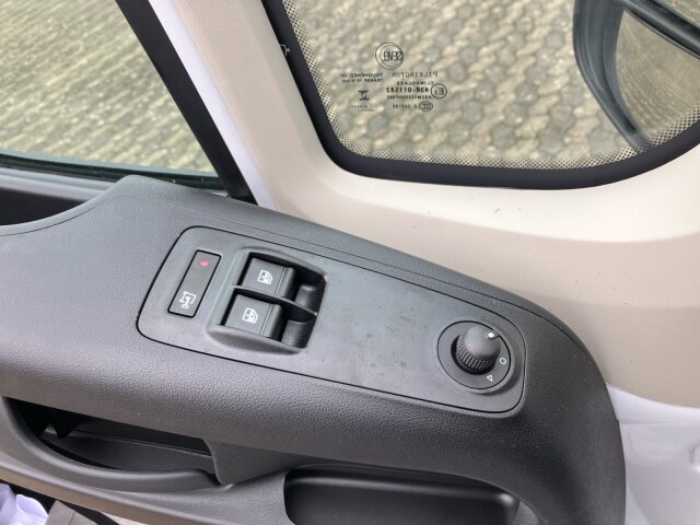 Opel Movano 2.2 3,5t L2H2 Rückfahrkamera Allwetter Opel Movano 2.2 3,5t L2H2 Rückfahrkamera Allwetter