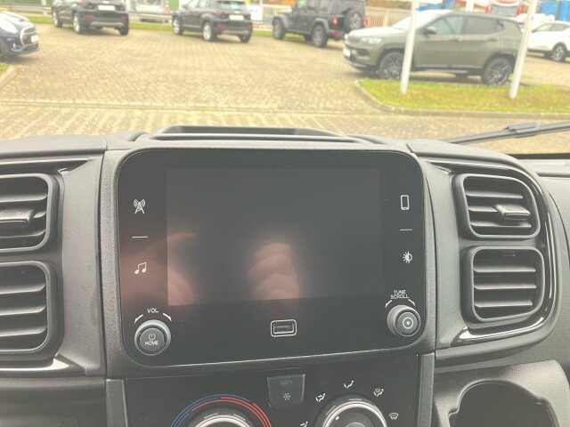 Opel Movano 2.2 3,5t L2H2 Rückfahrkamera Allwetter Opel Movano 2.2 3,5t L2H2 Rückfahrkamera Allwetter