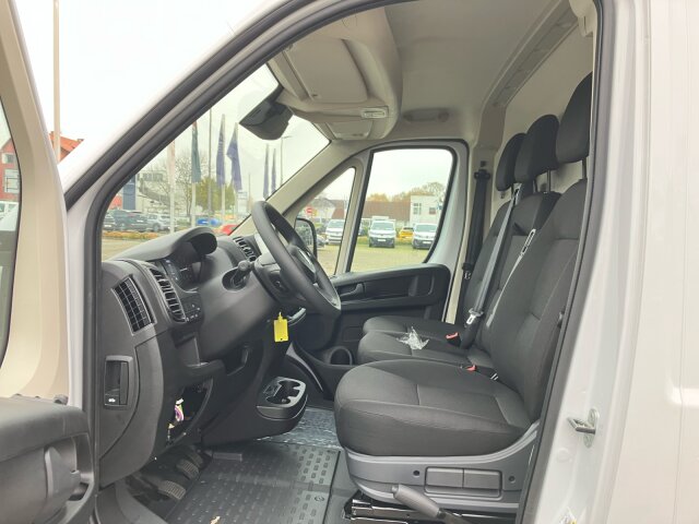 Opel Movano 2.2 3,5t L2H2 Rückfahrkamera Allwetter Opel Movano 2.2 3,5t L2H2 Rückfahrkamera Allwetter