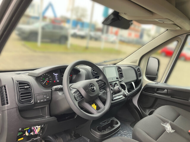 Opel Movano 2.2 3,5t L2H2 Rückfahrkamera Allwetter Opel Movano 2.2 3,5t L2H2 Rückfahrkamera Allwetter