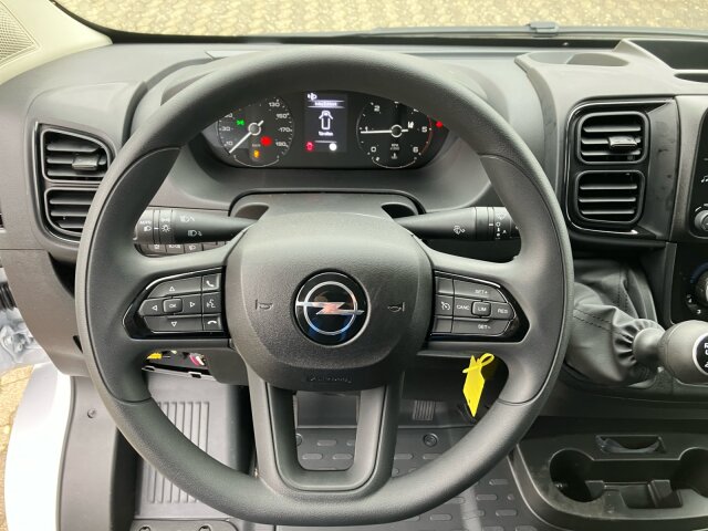 Opel Movano 2.2 3,5t L2H2 Rückfahrkamera Allwetter Opel Movano 2.2 3,5t L2H2 Rückfahrkamera Allwetter