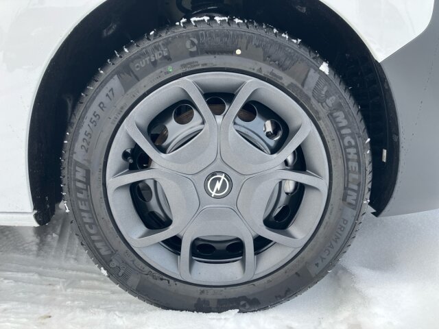 Opel Vivaro 2.2 D XL L3 +Kamera+3-Zonen-Klima+ Opel Vivaro 2.2 D XL L3 +Kamera+3-Zonen-Klima+