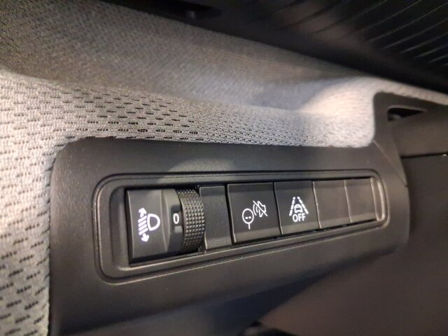 Citroën ë-C3 PLUS 113 44KW/h +11KW OBC+WINTER-Paket+LED Citroën ë-C3 PLUS 113 44KW/h +11KW OBC+WINTER-Paket+LED