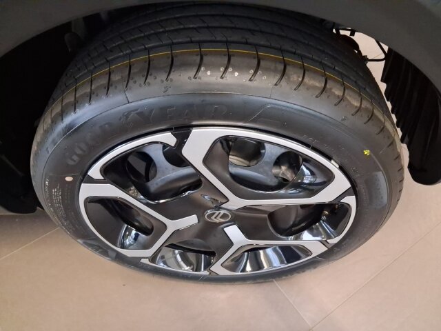 Citroën ë-C3 PLUS 113 44KW/h +11KW OBC+WINTER-Paket+LED Citroën ë-C3 PLUS 113 44KW/h +11KW OBC+WINTER-Paket+LED