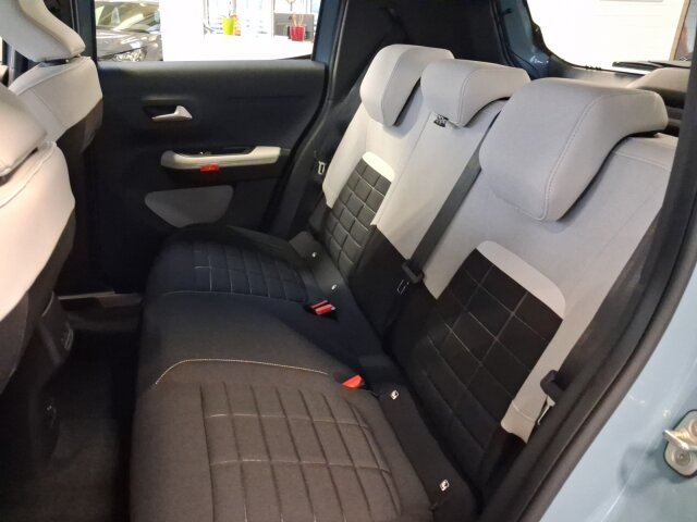 Citroën ë-C3 PLUS 113 44KW/h +11KW OBC+WINTER-Paket+LED Citroën ë-C3 PLUS 113 44KW/h +11KW OBC+WINTER-Paket+LED