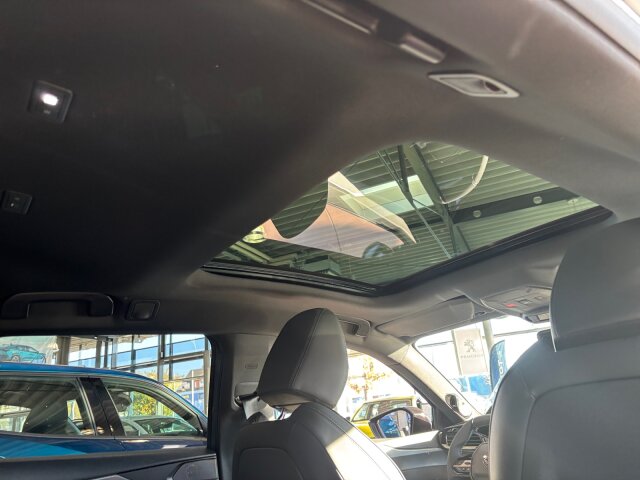 Peugeot 308 SW GT 145 Facelift+Alcantara+360°Kamera+LED+ Peugeot 308 SW GT 145 Facelift+Alcantara+360°Kamera+LED+