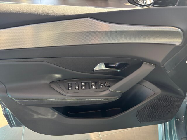 Peugeot 308 SW GT 145 Facelift+Alcantara+360°Kamera+LED+ Peugeot 308 SW GT 145 Facelift+Alcantara+360°Kamera+LED+