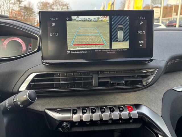 Peugeot 3008 1.2 PT 130 GT EAT8 Navi+Grip+SHZ+kamera Peugeot 3008 1.2 PT 130 GT EAT8 Navi+Grip+SHZ+kamera