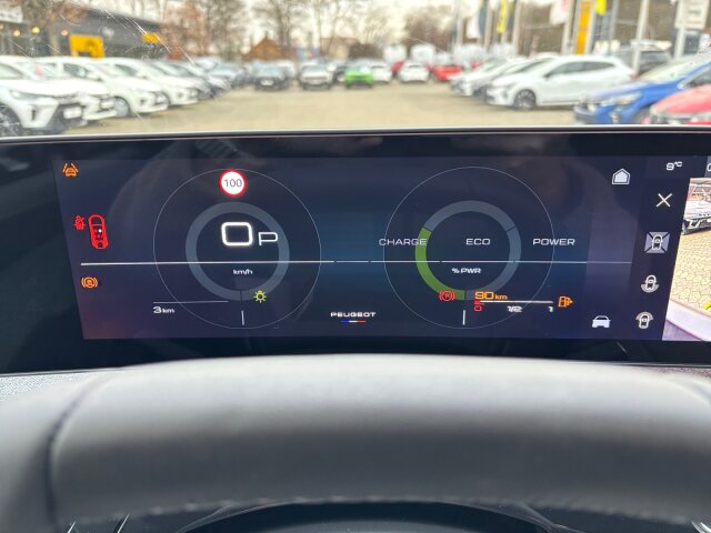 Peugeot 5008 Allure Business 145 +SHZ+LED+Kamera+GJR+ Peugeot 5008 Allure Business 145 +SHZ+LED+Kamera+GJR+