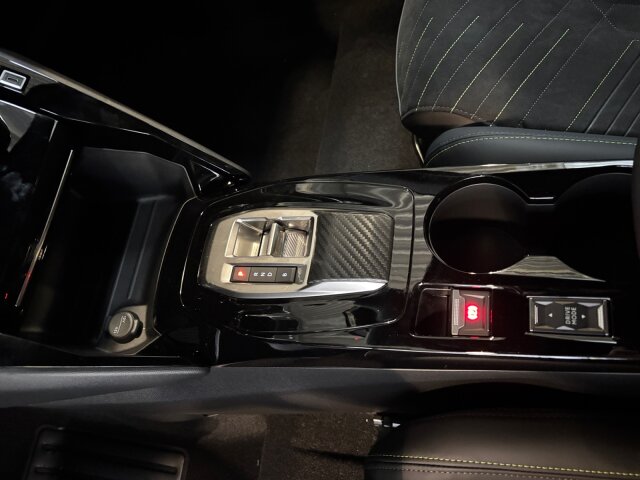 Peugeot e-208 GT 156 +Navi+Sicht+11KW OBC+ Peugeot e-208 GT 156 +Navi+Sicht+11KW OBC+