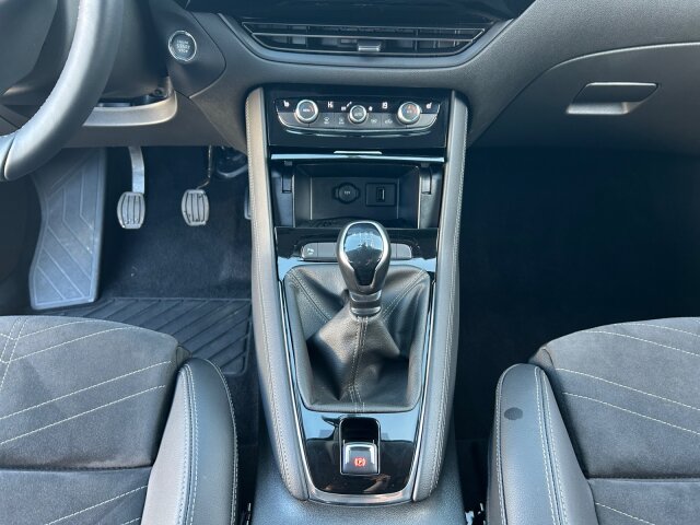 Opel Grandland 1.2 Turbo Elegance Klimaautomatik Alcantara Sitzheizung Opel Grandland 1.2 Turbo Elegance Klimaautomatik Alcantara Sitzheizung