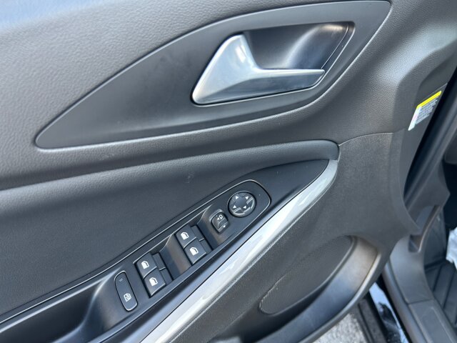 Opel Grandland 1.2 Turbo Elegance Klimaautomatik Alcantara Sitzheizung Opel Grandland 1.2 Turbo Elegance Klimaautomatik Alcantara Sitzheizung