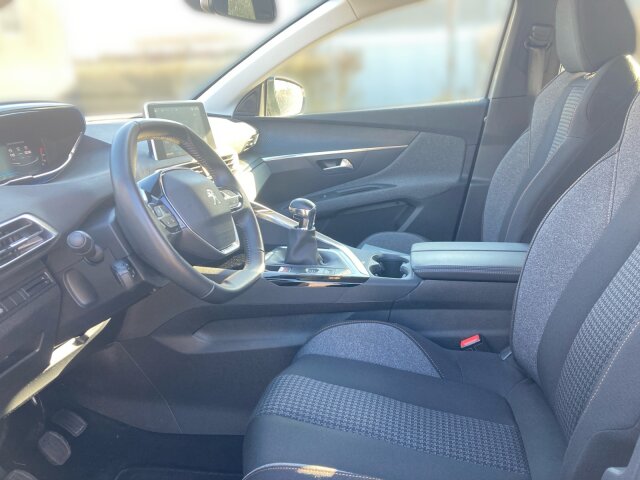 Peugeot 3008 Active Pack 130 +Kamera+Bluetooth+EPH+SHZ+ Peugeot 3008 Active Pack 130 +Kamera+Bluetooth+EPH+SHZ+