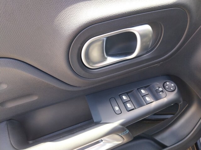 Citroën C5 Aircross Max PT 130 EAT8 +NAV+LED+Kamera+ Citroën C5 Aircross Max PT 130 EAT8 +NAV+LED+Kamera+