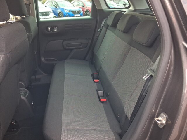 Citroën C3 Aircross Shine 110 +Klima+SHZ+Navi+Kamera+ Citroën C3 Aircross Shine 110 +Klima+SHZ+Navi+Kamera+