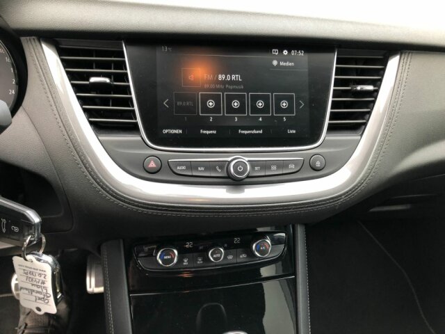 Opel Grandland X 2.0 120Jahre+NAVI+LED Opel Grandland X 2.0 120Jahre+NAVI+LED