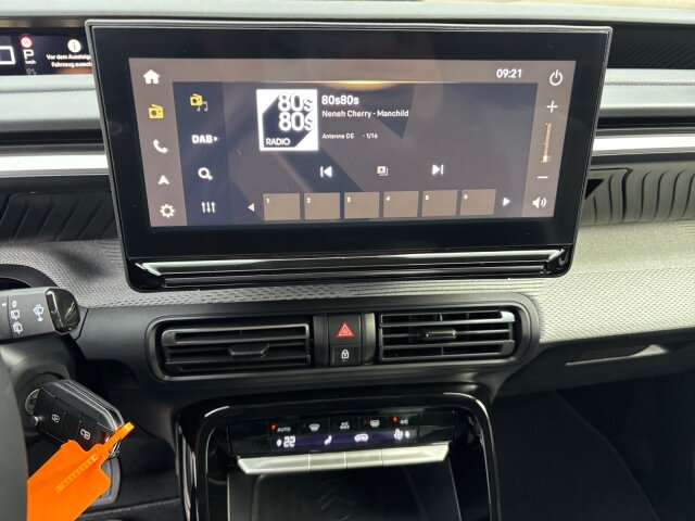 Citroën C3 Aircross MAX 145 AT +Navi+Kamera+LED+SHZ+ Citroën C3 Aircross MAX 145 AT +Navi+Kamera+LED+SHZ+