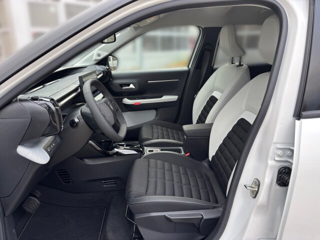 Citroën C3 Aircross MAX 145 AT +Navi+Kamera+LED+SHZ+ Citroën C3 Aircross MAX 145 AT +Navi+Kamera+LED+SHZ+