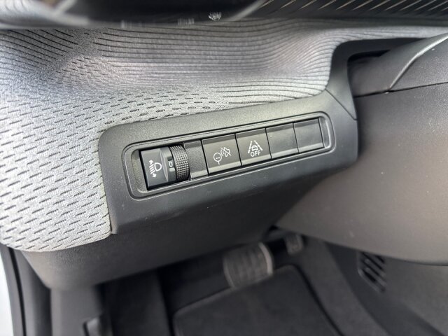 Citroën C3 Aircross MAX 145 AT +Navi+Kamera+LED+SHZ+ Citroën C3 Aircross MAX 145 AT +Navi+Kamera+LED+SHZ+