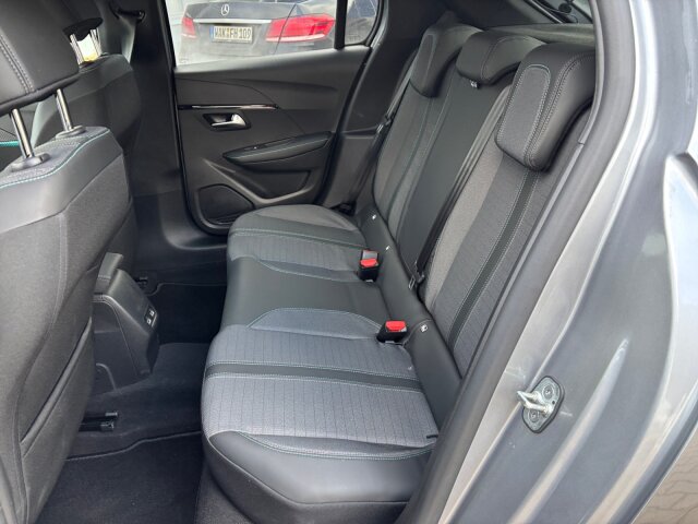 Peugeot 208 Allure Pack 100 Navi+Kamera+SHZ+EPH Peugeot 208 Allure Pack 100 Navi+Kamera+SHZ+EPH