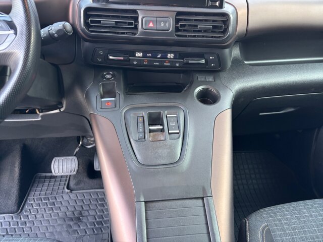 Peugeot eRifter GT 136 L1 Navi+AHZV+Kamera+11KW-Charrger Peugeot eRifter GT 136 L1 Navi+AHZV+Kamera+11KW-Charrger