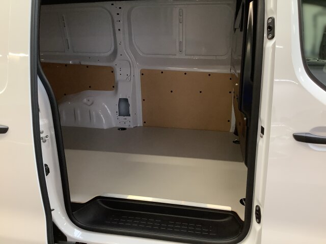 Opel Vivaro 1.5 D Basis L Laderaumboden Holz Opel Vivaro 1.5 D Basis L Laderaumboden Holz