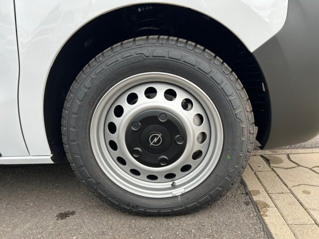 Opel Vivaro 2.0 D L AHZV Allwetterreifen Opel Vivaro 2.0 D L AHZV Allwetterreifen