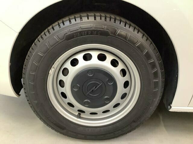 Opel Vivaro 1.5 D L 9-Sitzer 2xKlima Navi Opel Vivaro 1.5 D L 9-Sitzer 2xKlima Navi