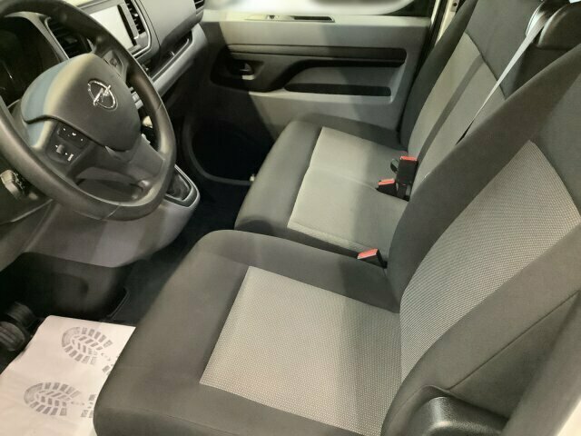 Opel Vivaro 1.5 D L 9-Sitzer 2xKlima Navi Opel Vivaro 1.5 D L 9-Sitzer 2xKlima Navi