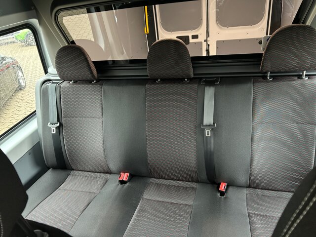 Opel Movano 2.2 D Doka Kasten 6-Sitzer L3 H2 Klimaautomatik Allwetter AHK (Mietw.) Opel Movano 2.2 D Doka Kasten 6-Sitzer L3 H2 Klimaautomatik Allwetter AHK (Mietw.)