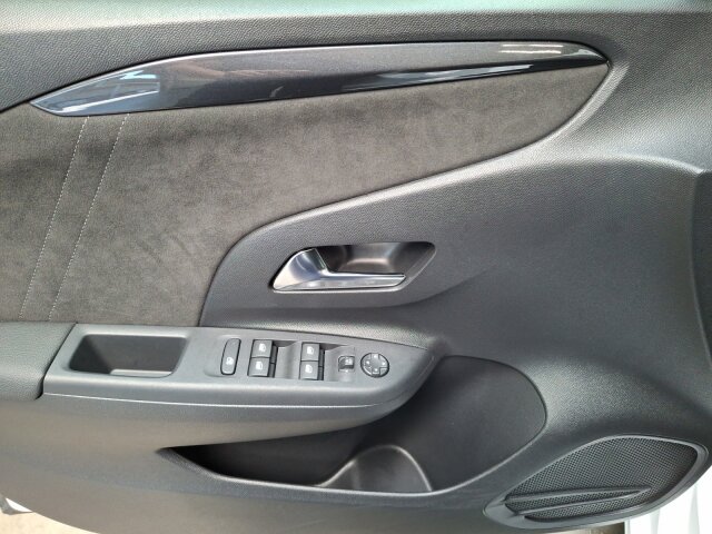 Opel Corsa F 1.2 Turbo GS Line Klimaautomatik Sitzheizung Alcantara 100PS Opel Corsa F 1.2 Turbo GS Line Klimaautomatik Sitzheizung Alcantara 100PS