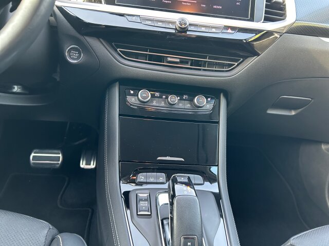 Opel Grandland 1.2 Turbo Elegance Automatik Leder Allwetter Opel Grandland 1.2 Turbo Elegance Automatik Leder Allwetter