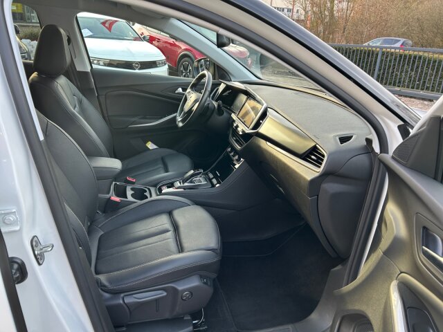 Opel Grandland 1.2 Turbo Elegance Automatik Leder Allwetter Opel Grandland 1.2 Turbo Elegance Automatik Leder Allwetter