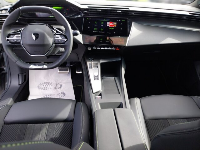 Peugeot 408 GT 145 +360°Kamera+Alcantara+ Peugeot 408 GT 145 +360°Kamera+Alcantara+