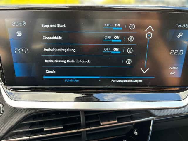 Peugeot 208 Allure Pack 100 Navi+SHZ+ECO-LED Peugeot 208 Allure Pack 100 Navi+SHZ+ECO-LED