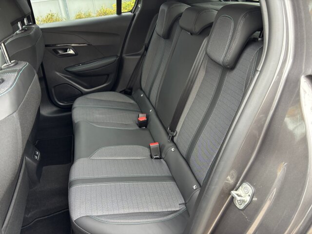 Peugeot 208 Allure Pack 100 +Kamera+Nai+SHZ+EPH+ Peugeot 208 Allure Pack 100 +Kamera+Nai+SHZ+EPH+