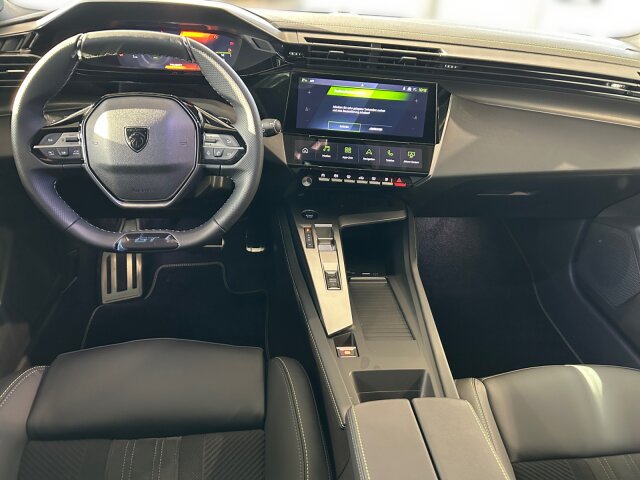 Peugeot 308SW GT 145 eDSC +NAVI+360°Kamera+Pano-Dach Peugeot 308SW GT 145 eDSC +NAVI+360°Kamera+Pano-Dach