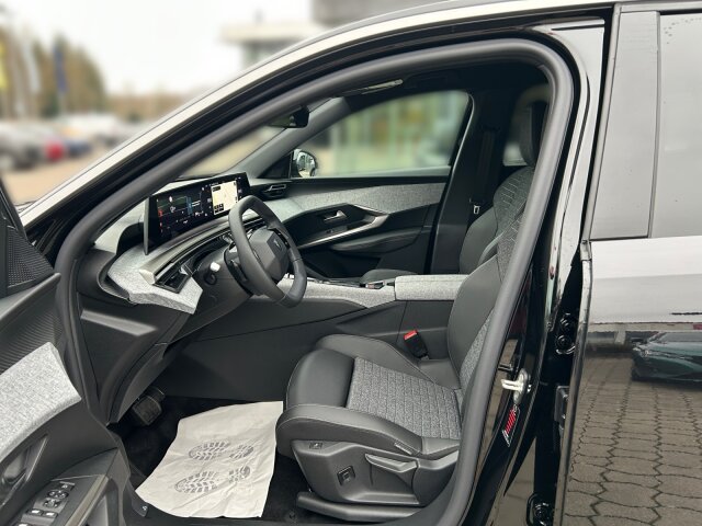 Peugeot 5008 Allure Business 145 +SHZ+LED+Kamera+GJR+ Peugeot 5008 Allure Business 145 +SHZ+LED+Kamera+GJR+