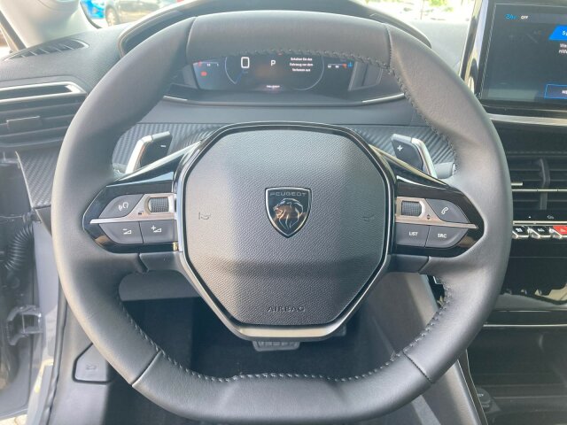 Peugeot 208 Allure 110 +Navi+180°Kamera+SHZ+ Peugeot 208 Allure 110 +Navi+180°Kamera+SHZ+