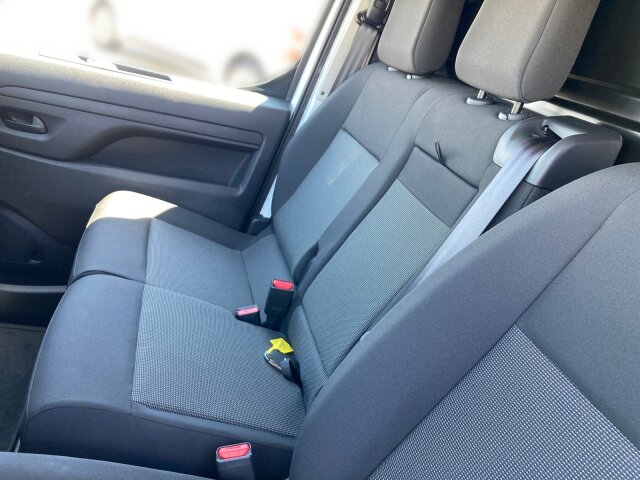 Opel Vivaro 1.5 D L3 +AHZV+Rückfahrkamera+ Opel Vivaro 1.5 D L3 +AHZV+Rückfahrkamera+