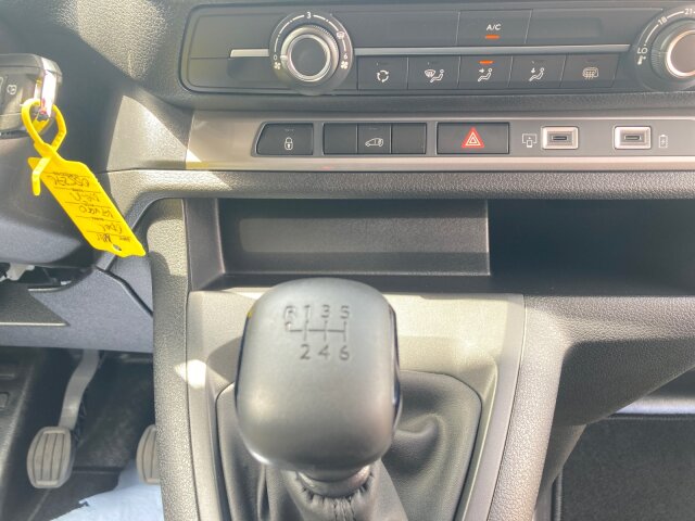 Opel Vivaro 1.5 D L3 +AHZV+Rückfahrkamera+ Opel Vivaro 1.5 D L3 +AHZV+Rückfahrkamera+