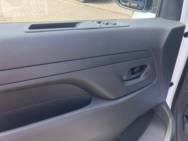 Opel Vivaro 1.5 D L3 +AHZV+Rückfahrkamera+ Opel Vivaro 1.5 D L3 +AHZV+Rückfahrkamera+