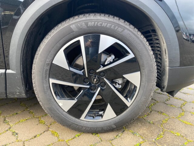 Opel Grandland 1.2 GS Allwetter Head-Up Display (BG) Opel Grandland 1.2 GS Allwetter Head-Up Display (BG)